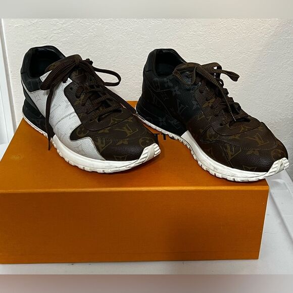 Louis Vuitton Authentic Run Away Sneaker Tri-Color Size UK7 Mens  Box & Dust bag - Picture 5 of 13